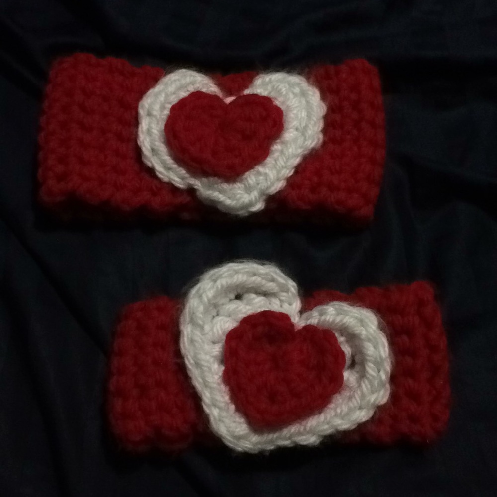 2 crochet heart headbands